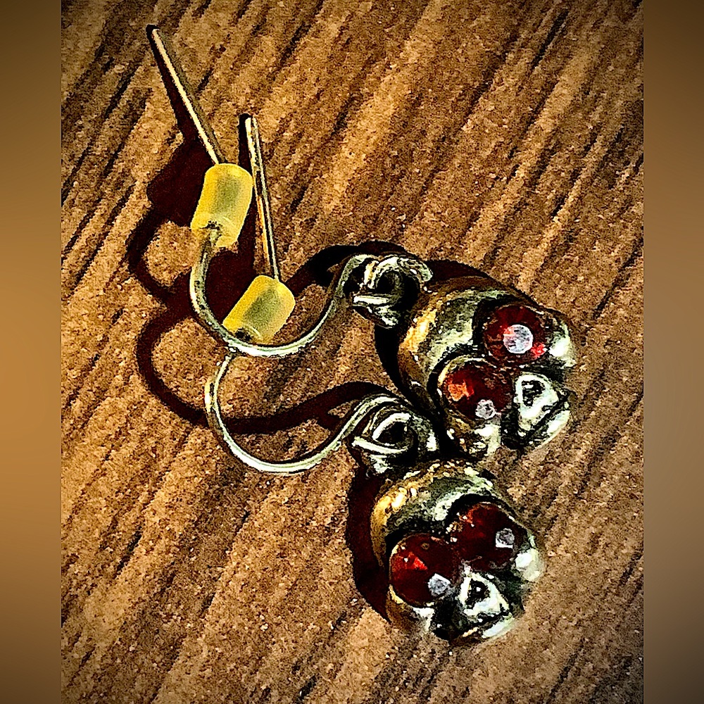 Vintage 90s itty bitty Skull Dangle Earrings w Red Crystal Eyes